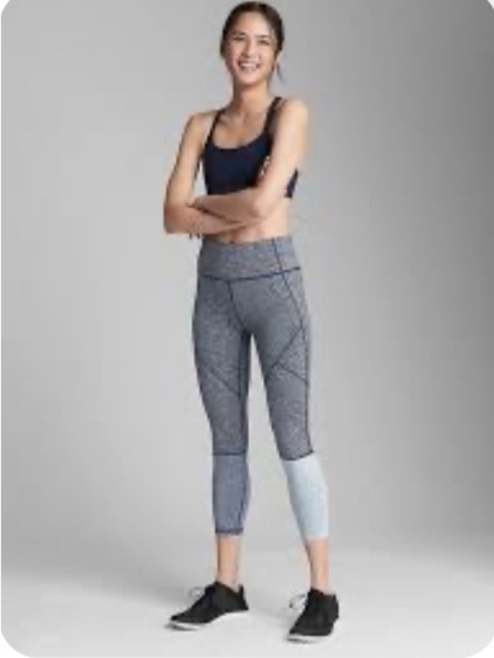 GapFit High Rise Blackout 7/8 Spacedye
Leggings Size Medium